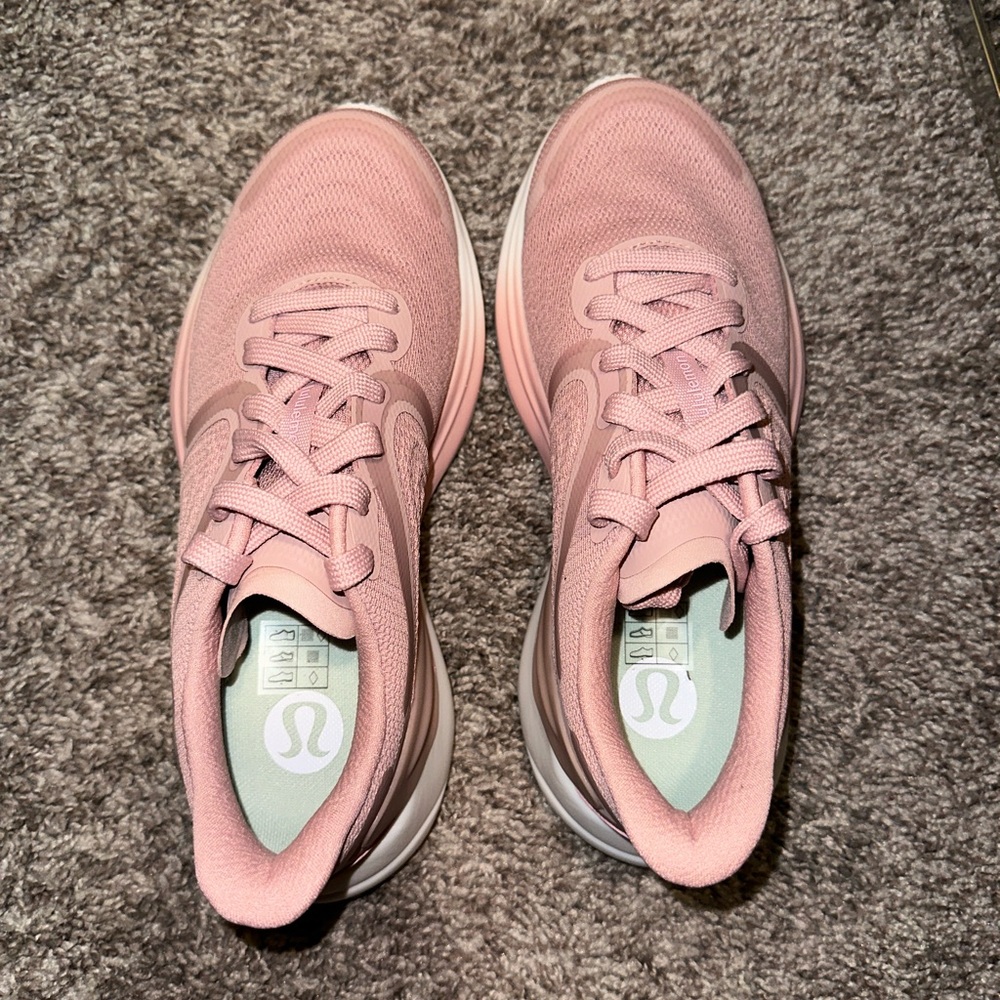 Lululemon bliss feel sneakers NEW